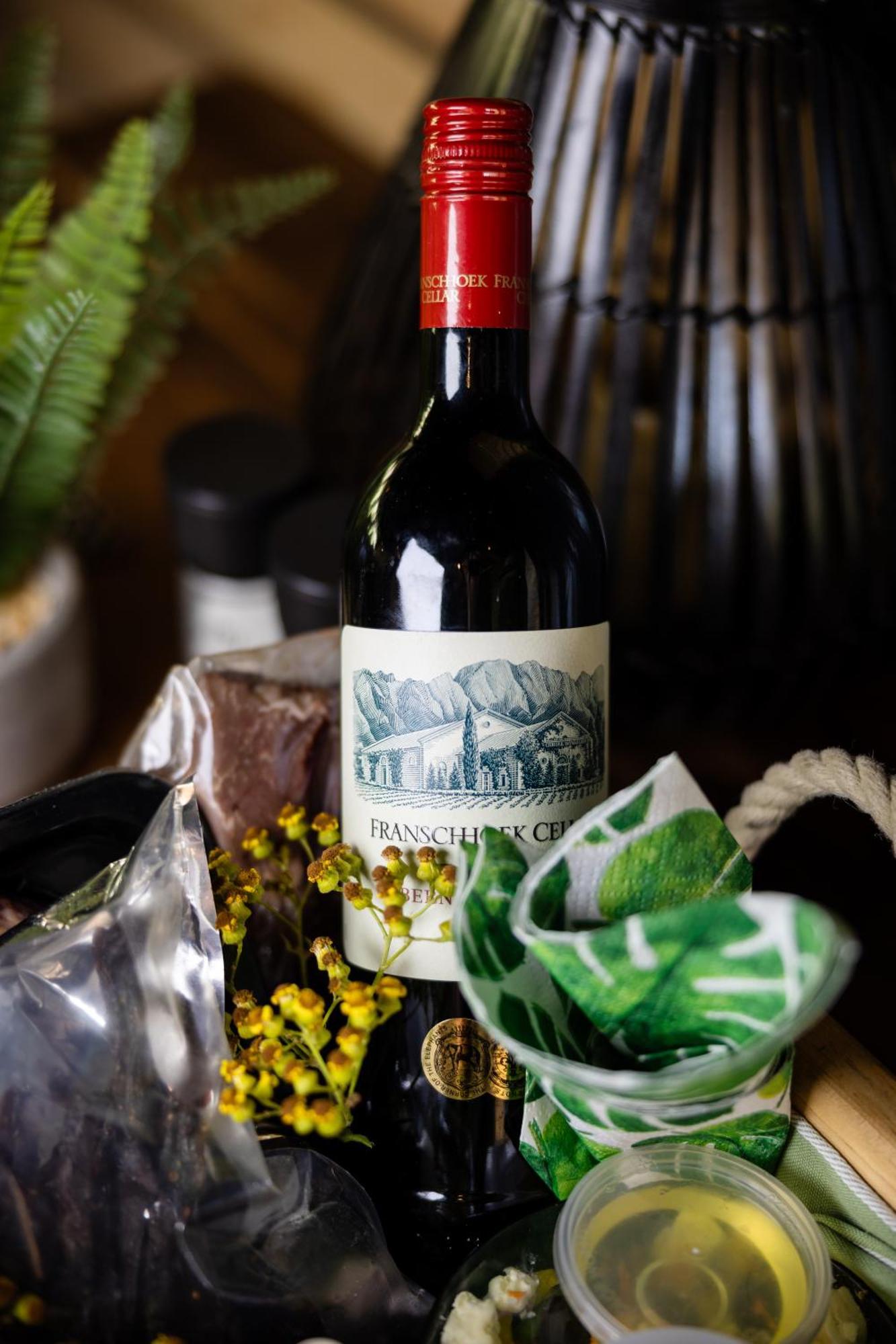 Wagyu Mountain Lodge Paarl Esterno foto